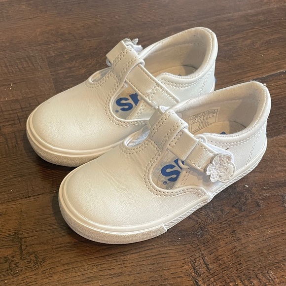 Keds Toddler Walker Shoes in White - Picture 1 of 5
